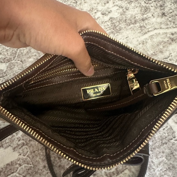 Prada - Picture 4 of 5